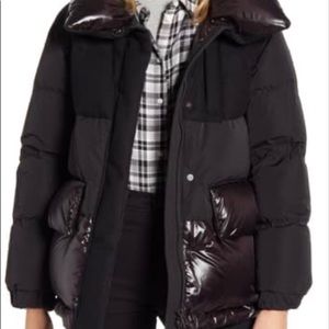 Woolrich Alquippa black puffer coat